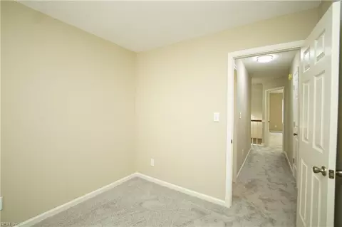 Entry Way - 6 Hawthorn Pl, Hampton, VA 23666 photo 3 of 3