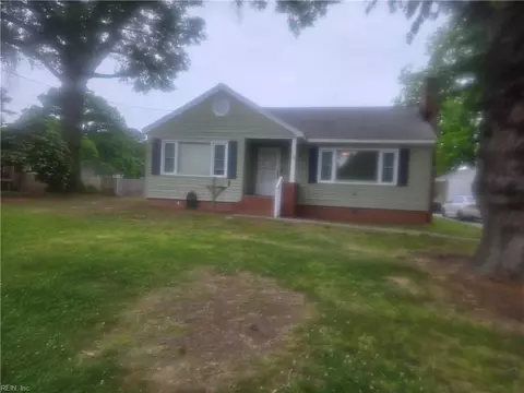 118 Chichester Ave, Hampton, VA 23669