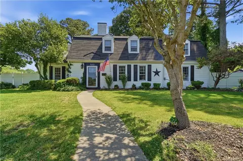 102 Congress Ave, Hampton, VA 23669
