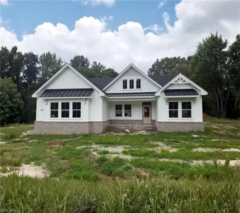 435 Gallbush Rd, Chesapeake, VA 23322