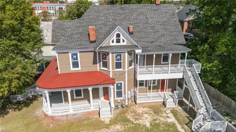 222 Clay St, Suffolk, VA 23434