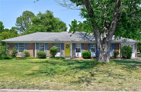 1965 Lisa Ct, Virginia Beach, VA 23464