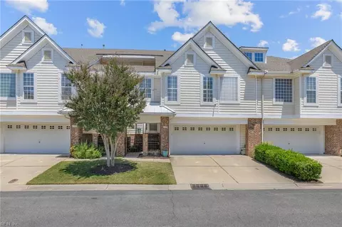 1059 Bay Breeze Dr, Suffolk, VA 23435