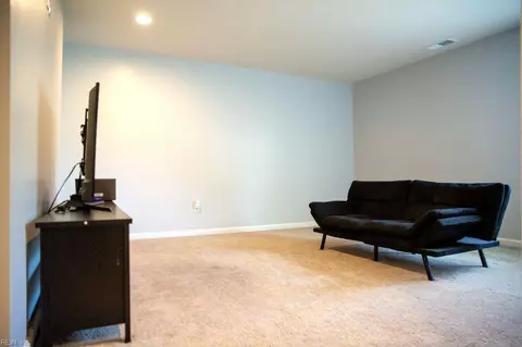 Other - 16 Nightingale Rd, Hampton, VA 23666 photo 4 of 8