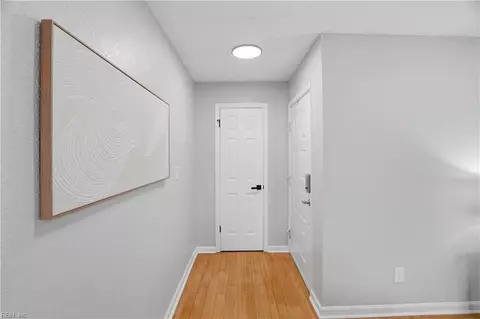 Entry Way - 1634 E Ocean View Ave #2E, Norfolk, VA 23503 photo 1 of 1