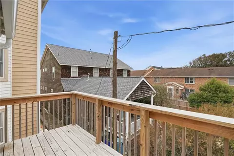 Exterior - 1634 E Ocean View Ave #2E, Norfolk, VA 23503 photo 2 of 10