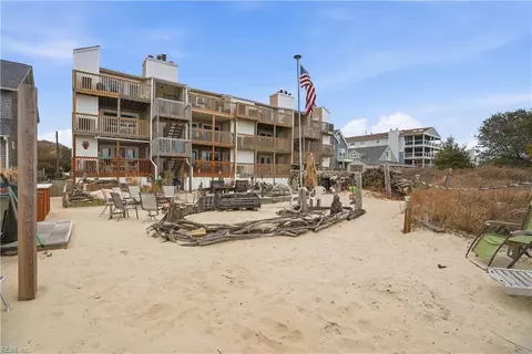 Exterior - 1634 E Ocean View Ave #2E, Norfolk, VA 23503 photo 4 of 10