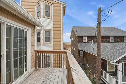 Exterior - 1634 E Ocean View Ave #2E, Norfolk, VA 23503 photo 3 of 10