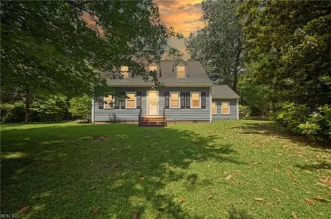 3812 Pine Rd, Portsmouth, VA 23703
