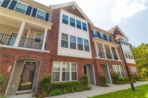562 Red Hill Rd, Newport News, VA 23602