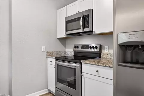 Other - 203 Roane Dr, Hampton, VA 23669 photo 4 of 9