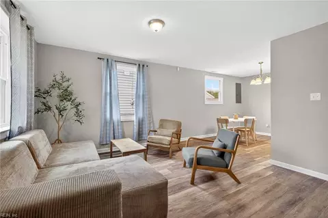 Living - 203 Roane Dr, Hampton, VA 23669 photo 1 of 2