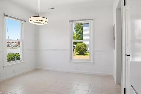 Dining - 294 Eaton St, Hampton, VA 23669 photo 2 of 2