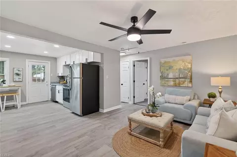 3802 Greenwood Dr, Portsmouth, VA 23701