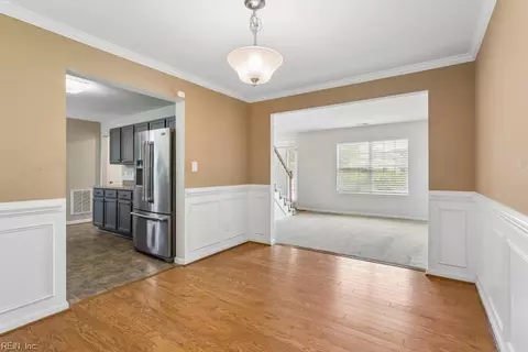Entry Way - 835 Burton St, Hampton, VA 23666 photo 2 of 5