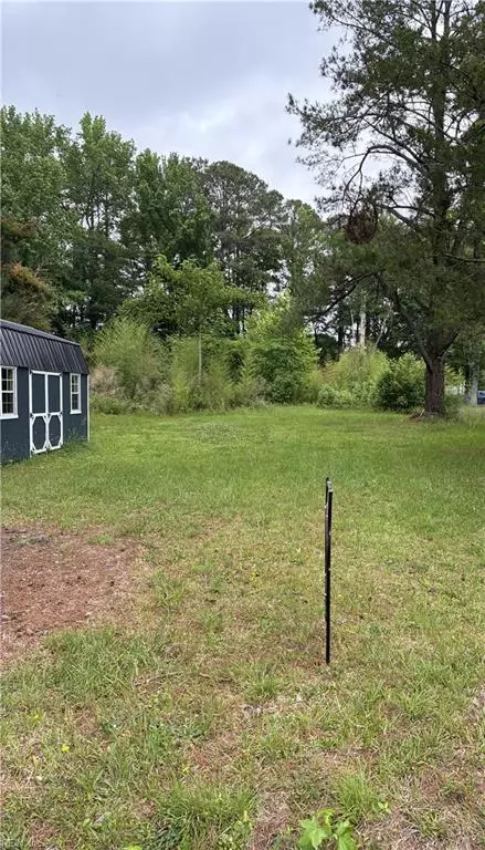 30307 Oak Ave, Southampton County, VA 23878