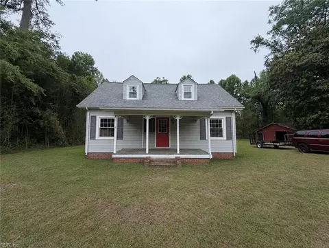 1069 Hosier Rd, Suffolk, VA 23434