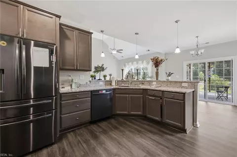Kitchen - 2307 Tybee Loop, Chesapeake, VA 23321 photo 2 of 4