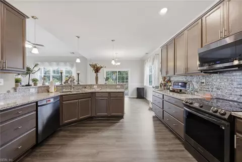 Kitchen - 2307 Tybee Loop, Chesapeake, VA 23321 photo 4 of 4