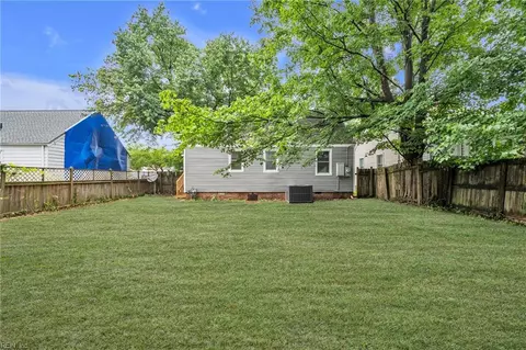 Exterior - 329 E Randall Ave, Norfolk, VA 23503 photo 8 of 9