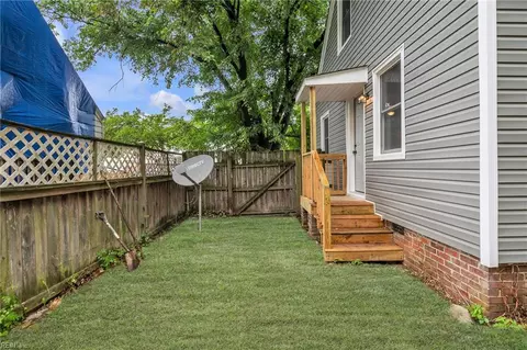 Exterior - 329 E Randall Ave, Norfolk, VA 23503 photo 5 of 9