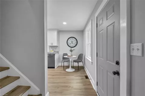 Entry Way - 329 E Randall Ave, Norfolk, VA 23503 photo 1 of 6