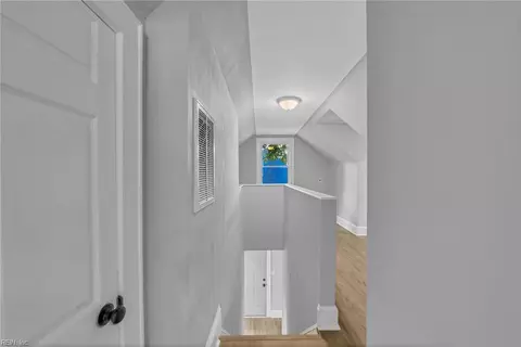 Entry Way - 329 E Randall Ave, Norfolk, VA 23503 photo 2 of 6