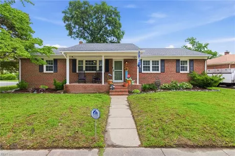 3700 Rokeby Ave, Chesapeake, VA 23325
