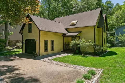 102 Tendril Ct, Williamsburg, VA 23188