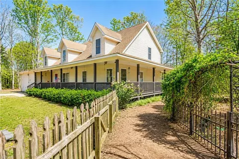 4172 Godwin Blvd, Suffolk, VA 23434