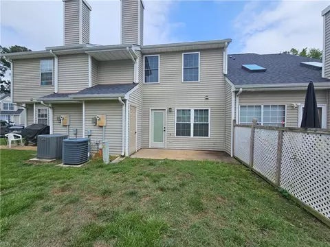 Exterior - 54 Treasure Ky, Hampton, VA 23666 photo 3 of 3
