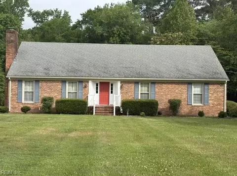 104 Pine Ave, Franklin, VA 23851