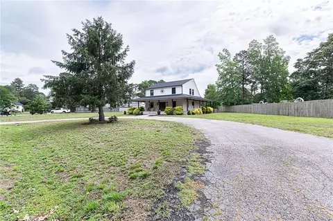 Exterior - 7230 Otey Dr, Lanexa, VA 23089 photo 3 of 12
