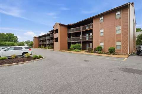 8530 Tidewater Dr #202, Norfolk, VA 23503