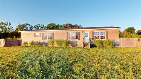 Exterior - 4985 Deer Path Rd, Suffolk, VA 23437 photo 2 of 5