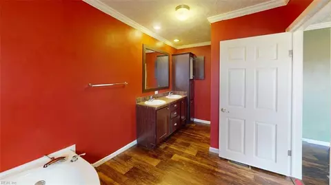 Entry Way - 4985 Deer Path Rd, Suffolk, VA 23437 photo 3 of 8
