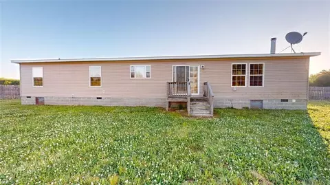 Exterior - 4985 Deer Path Rd, Suffolk, VA 23437 photo 5 of 5