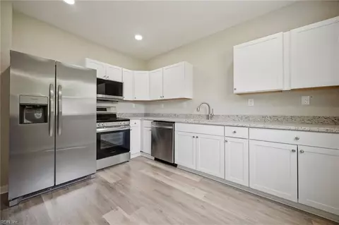 Other - 722 Rolfe St, Hampton, VA 23661 photo 8 of 11