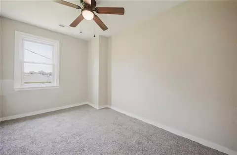 Bedroom - 722 Rolfe St, Hampton, VA 23661 photo 5 of 8