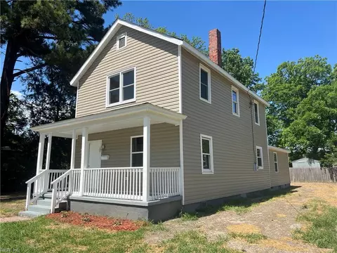 Exterior - 722 Rolfe St, Hampton, VA 23661 photo 2 of 4