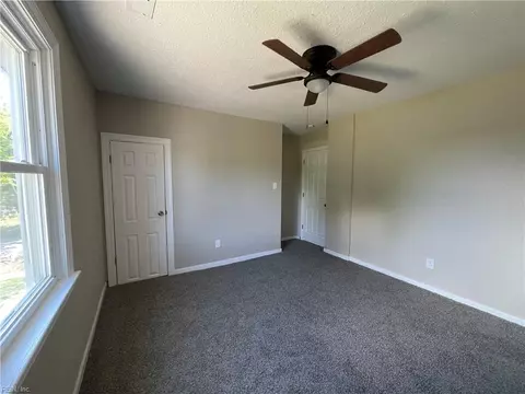 Bedroom - 722 Rolfe St, Hampton, VA 23661 photo 2 of 9