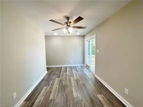 Living - 722 Rolfe St, Hampton, VA 23661 photo 1 of 3