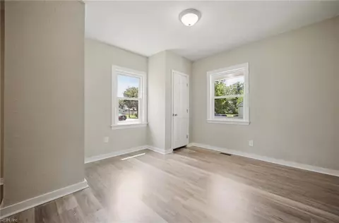 Other - 722 Rolfe St, Hampton, VA 23661 photo 4 of 11