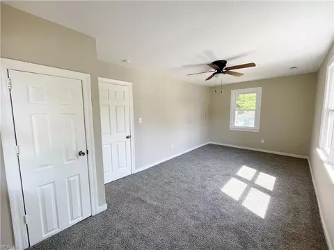 Bedroom - 722 Rolfe St, Hampton, VA 23661 photo 8 of 9
