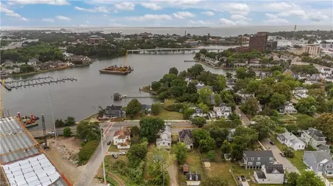 View/Area - 421 E Pembroke Ave, Hampton, VA 23669 photo 6 of 7