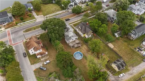 View/Area - 421 E Pembroke Ave, Hampton, VA 23669 photo 4 of 7