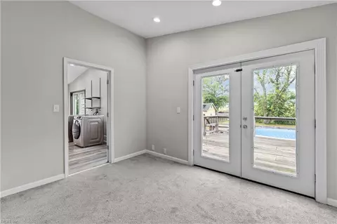 Entry Way - 421 E Pembroke Ave, Hampton, VA 23669 photo 5 of 5