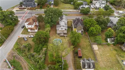 View/Area - 421 E Pembroke Ave, Hampton, VA 23669 photo 3 of 7