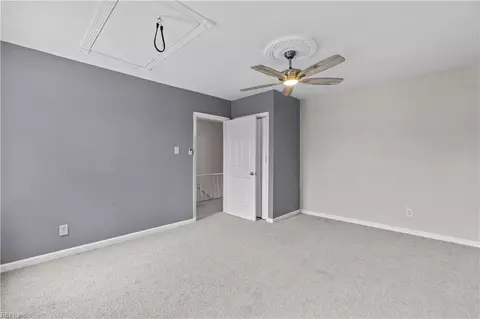 Bedroom - 421 E Pembroke Ave, Hampton, VA 23669 photo 3 of 4