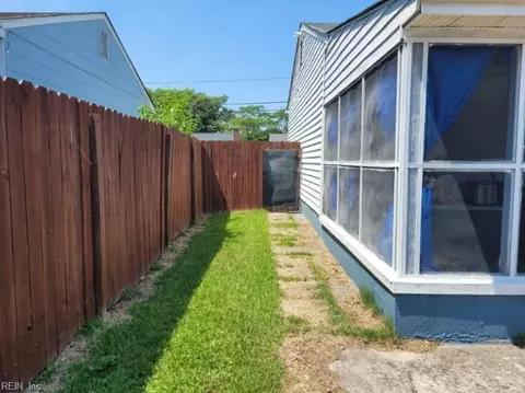4801 81st St, Hampton, VA 23605 photo 3
